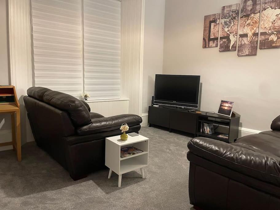 5 Minutes From Loch Lomond - Newly Renovated Ground Floor 1-Bed Flat Apartment Bonhill Luaran gambar