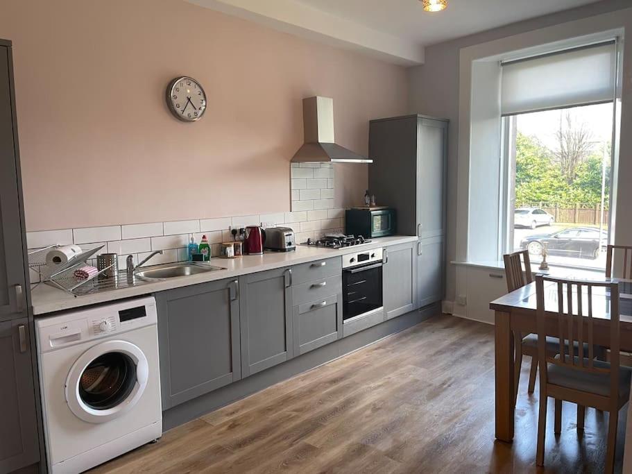 5 Minutes From Loch Lomond - Newly Renovated Ground Floor 1-Bed Flat Apartment Bonhill Luaran gambar