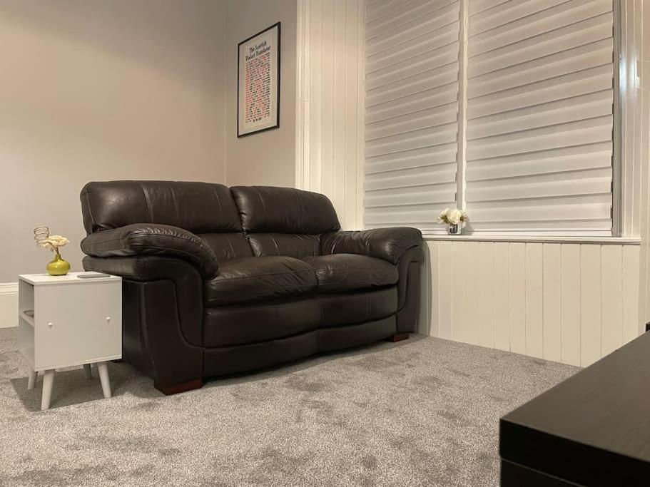 5 Minutes From Loch Lomond - Newly Renovated Ground Floor 1-Bed Flat Apartment Bonhill Luaran gambar